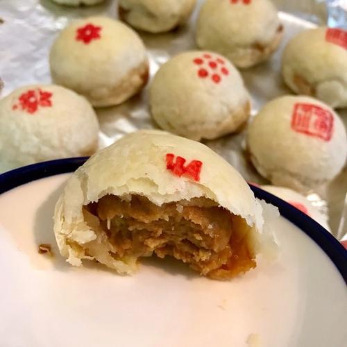 辣腚眼子做的古早味鲜肉月饼